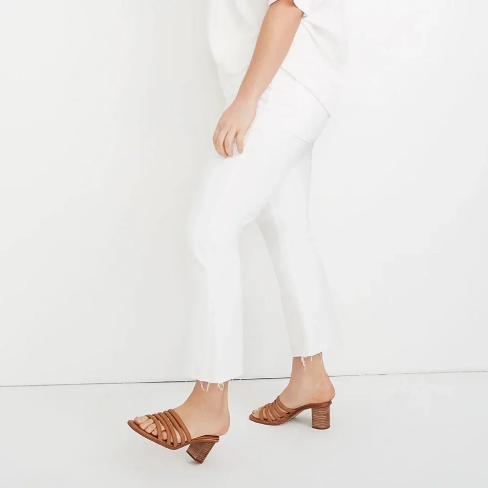 Madewell Cali Demi Boot Jeans in Pure White Denim Raw Hem Edition Size 29